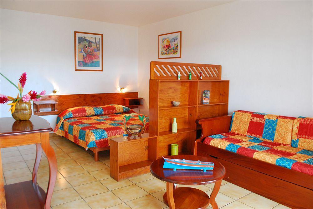 Le Panoramic Aparthotel เลส์ทรัวส์-ซีเลต์ ภายนอก รูปภาพ